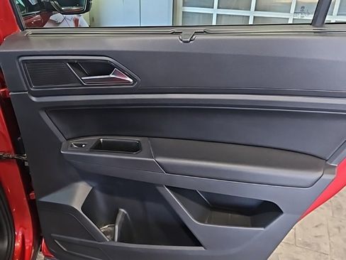 Used 2021 Volkswagen Atlas SE image 13