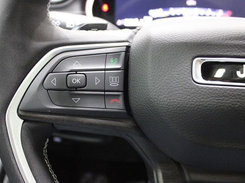 New 2026 Jeep Grand Cherokee Limited Reserve image 8