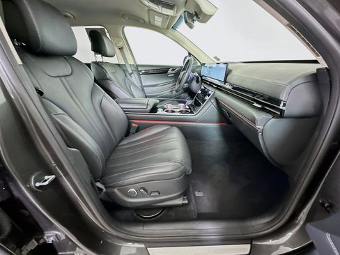 Used 2025 Genesis GV80 2.5T Standard AWD/4WD image 31