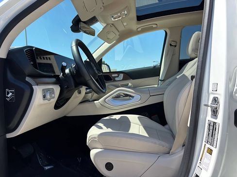 Used 2026 Mercedes-Benz GLE 450e 4MATIC image 11