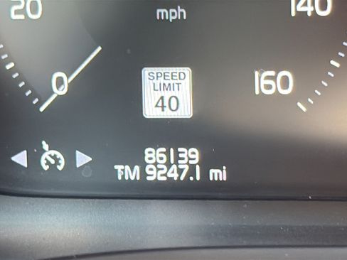 Used 2021 Volvo V60 T5 Momentum FWD image 20
