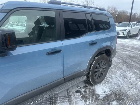 Used 2025 Toyota Land Cruiser image 7