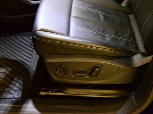 Certified 2023 Audi Q4 e-tron Premium Plus w/ Premium Plus image 24