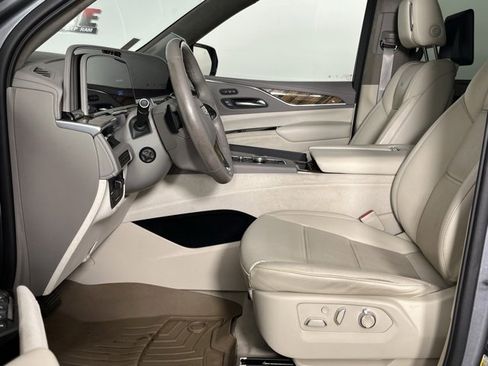 Used 2021 Cadillac Escalade ESV Premium Luxury Platinum image 21