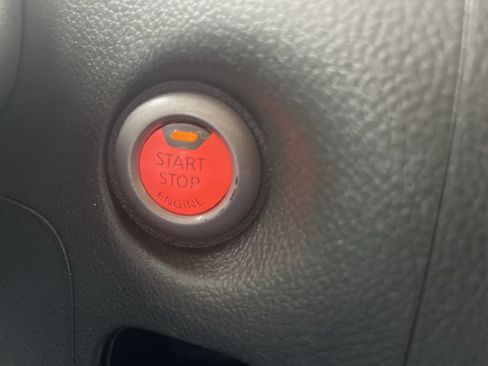 Used 2014 Nissan Cube 1.8 SL w/ SL Preferred Package image 21