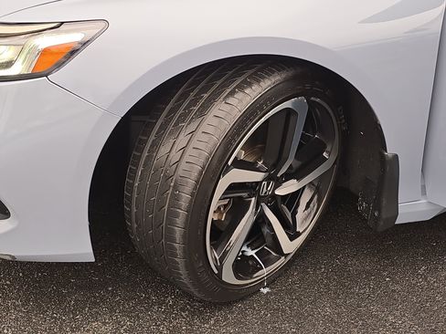 Certified 2022 Honda Accord Sport image 31