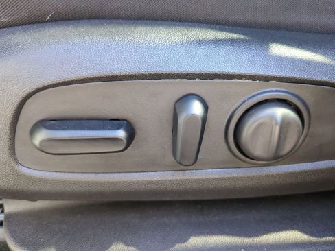 Used 2020 GMC Terrain SLE w/ Driver Convenience Package image 20