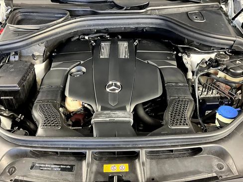 Used 2018 Mercedes-Benz GLS 450 4MATIC image 29
