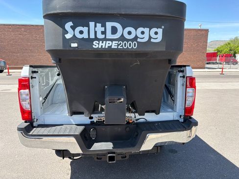 Used 2022 Ford F250 XL w/ Power Equipment Group AWD/4WD image 4