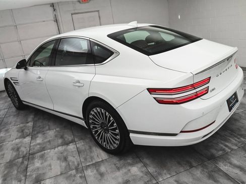 Used 2024 Genesis G80 image 6