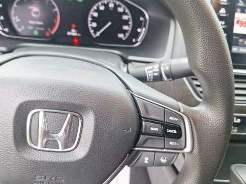 Used 2019 Honda Accord EX image 13