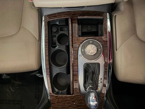 Used 2017 Nissan Armada SL w/ Technology Package RWD image 28