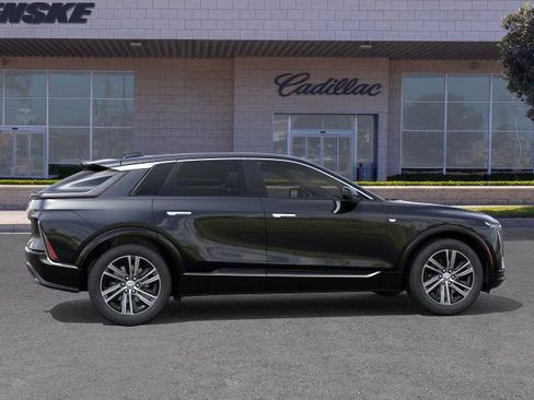 New 2026 Cadillac Lyriq Luxury image 5