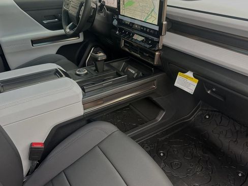 New 2025 GMC Hummer EV 3X w/ Battery Pack, 24 Module Pack image 13