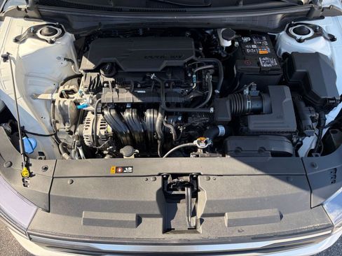 Used 2025 Kia K4 LXS image 25