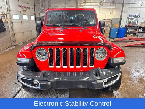 Used 2020 Jeep Gladiator Overland AWD/4WD image 8