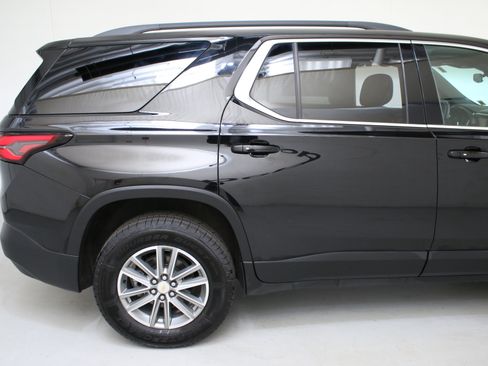 Used 2023 Chevrolet Traverse LT w/ LPO, Floor Liner Package AWD/4WD image 10