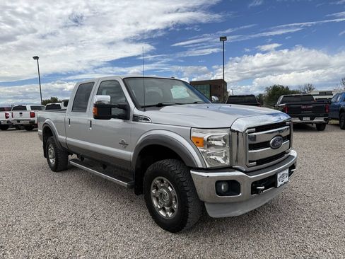 Used 2014 Ford F350 Lariat w/ Lariat Chrome Package AWD/4WD image 2