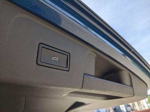 Certified 2026 Volkswagen Atlas SE image 29