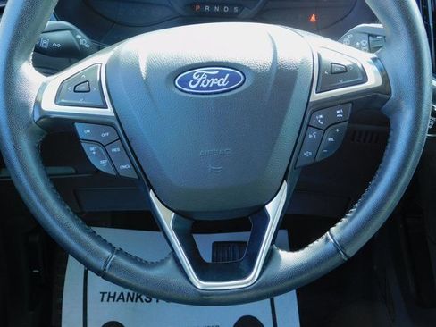 Used 2024 Ford Edge SEL image 15