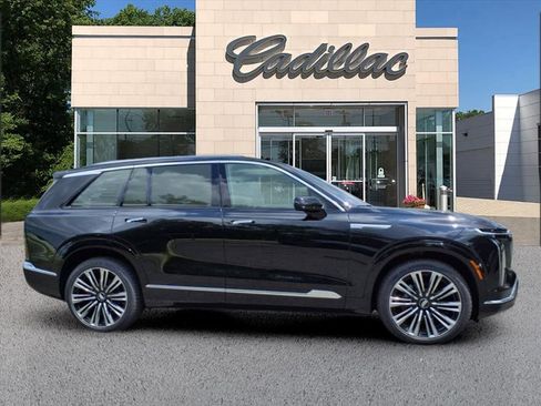 New 2026 Cadillac Vistiq Premium Luxury w/ LPO, Floor Liner Package image 6