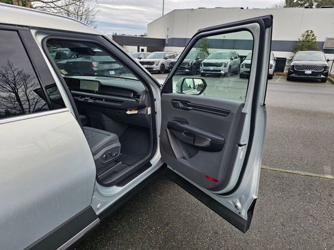 New 2026 Kia EV9 Wind image 31