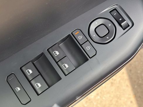 New 2026 Kia K4 FWD image 18