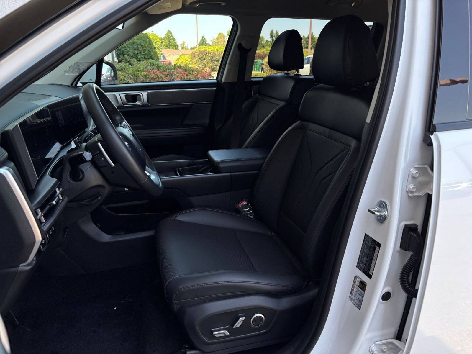 Used 2026 Hyundai Santa Fe SEL FWD image 38