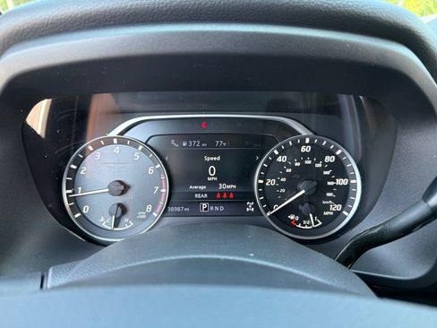 Certified 2023 Nissan Titan SV w/ SV Convenience Package AWD/4WD image 9