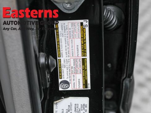 Used 2005 Toyota Land Cruiser AWD/4WD image 38