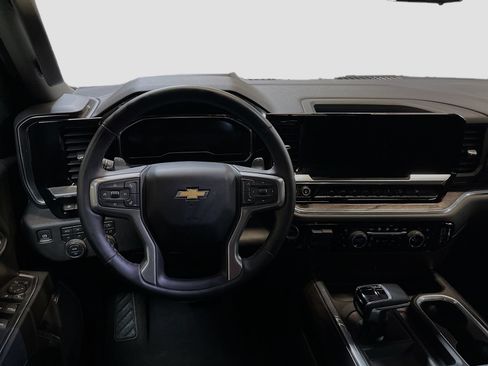 Used 2025 Chevrolet Silverado 1500 LTZ w/ LTZ Premium Package AWD/4WD image 24