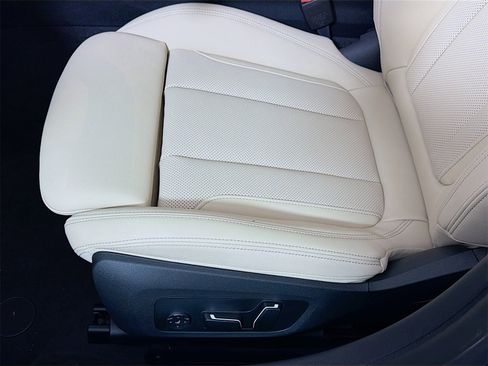 New 2026 BMW 430i xDrive w/ M Sport Package image 23