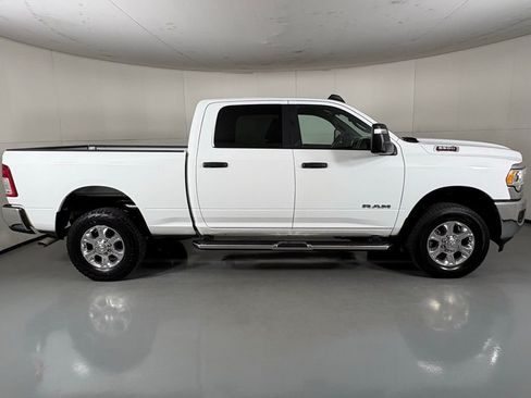 Used 2024 RAM 2500 Big Horn AWD/4WD image 9