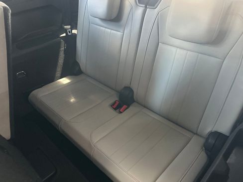 Certified 2023 Volkswagen Tiguan SE R-Line FWD image 15