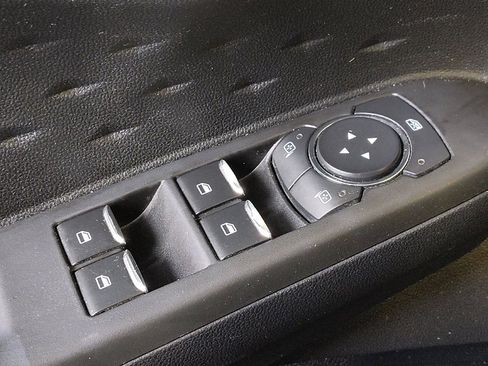 Used 2020 Ford Escape S image 27