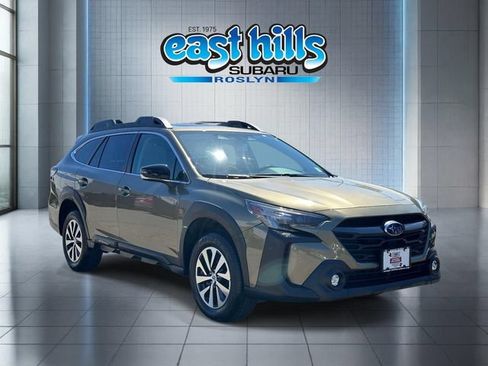 Certified 2024 Subaru Outback Premium AWD/4WD image 1
