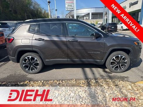 Used 2022 Jeep Compass Limited w/ Sun and Sound Group AWD/4WD image 1