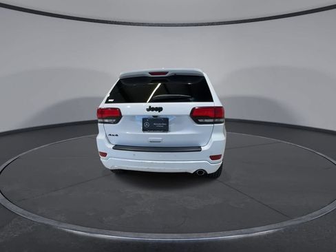 Used 2019 Jeep Grand Cherokee Altitude AWD/4WD image 13