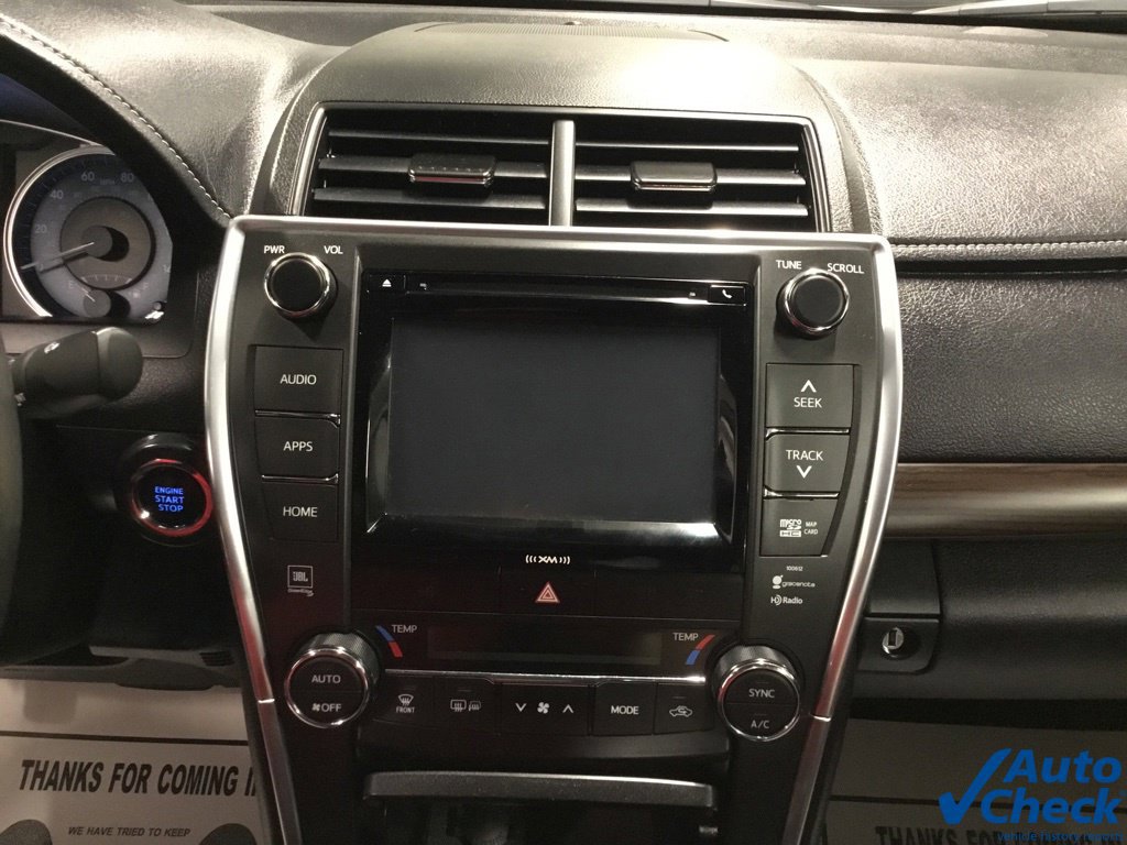 Used 2017 Toyota Camry XLE w/ Moonroof Package FWD image 47