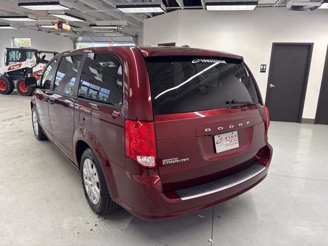 Used 2019 Dodge Grand Caravan SE w/ UConnect Hands-Free Group FWD image 6