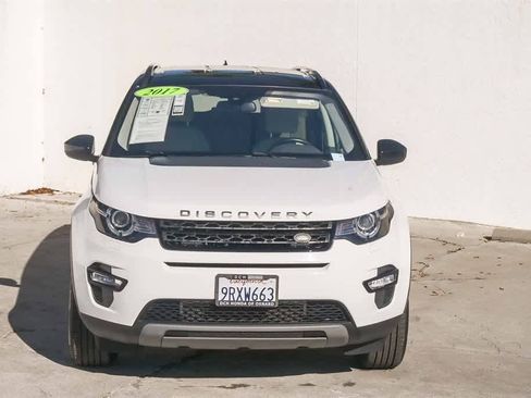 Used 2017 Land Rover Discovery Sport SE image 2