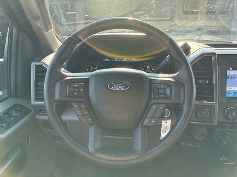 Used 2018 Ford F150 XLT w/ Equipment Group 302A Luxury image 14