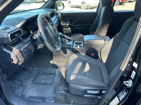 Used 2026 Toyota 4Runner SR5 AWD/4WD image 25