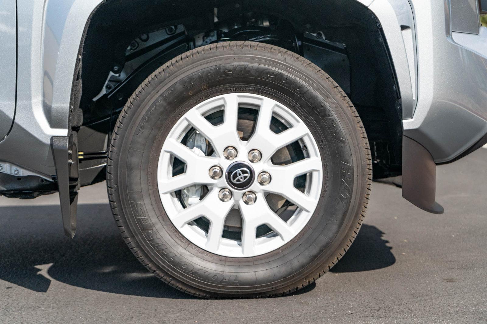 Certified 2026 Toyota Tacoma SR5 AWD/4WD image 12