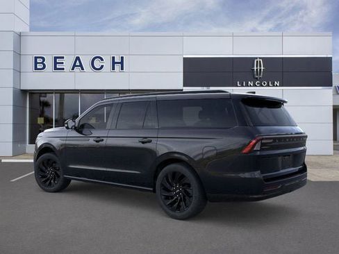 New 2025 Lincoln Navigator L Reserve w/ Jet Appearance Package image 5