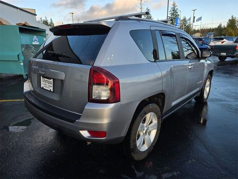 Used 2016 Jeep Compass Sport w/ Power Value Group image 4