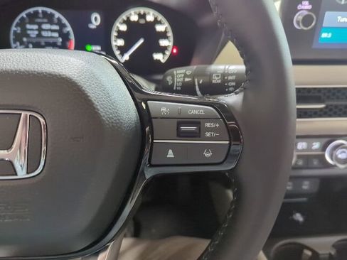 New 2026 Honda HR-V EX-L image 17