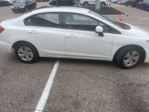 Used 2013 Honda Civic LX image 4