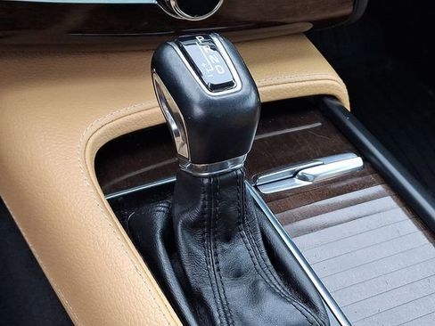 Used 2016 Volvo XC90 T6 Momentum w/ Protection Package Plus image 19