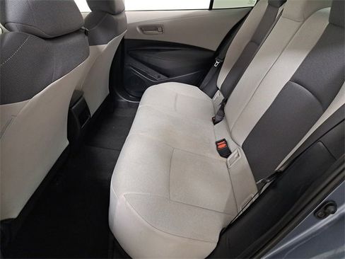 Used 2022 Toyota Corolla L image 12